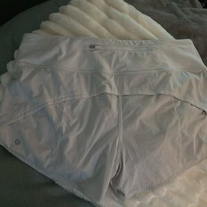 Lululemon women’s white shorts size 12, very good condition